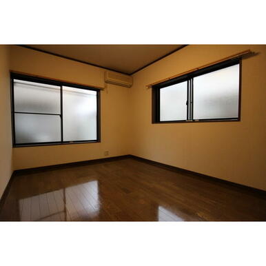 角部屋・2面採光★