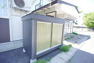 敷地内ゴミ置き場