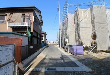 1月18日撮影 西側開発道路（南→北）