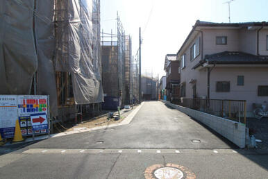 1月18日撮影 西側開発道路（北→南）