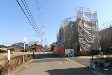 1月18日撮影 北側道路（西→東）