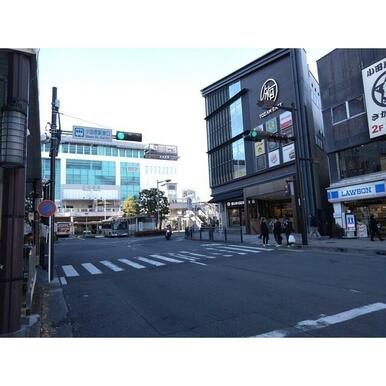 店舗前