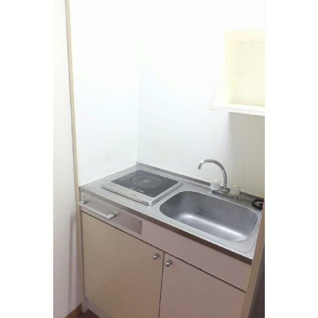 電気コンロ設置済み。