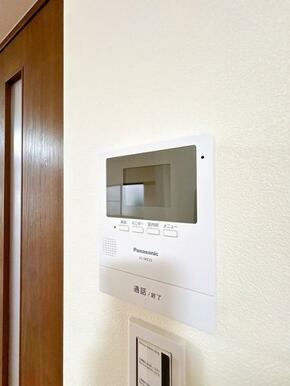 「インターホン」モニター付きインターホン