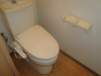 シャワー付トイレ