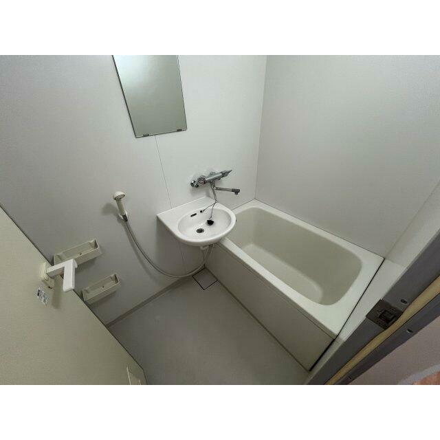 ※同じ間取りタイプの違う号室の写真です。