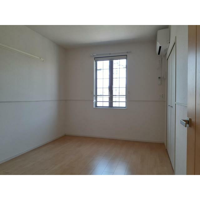 apartment 国母４丁目