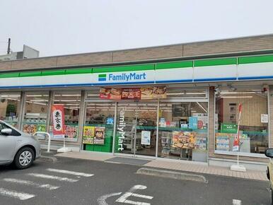 FamilyMart