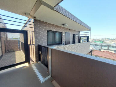 隣接住戸なしの特別な住まい