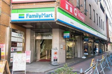 ファミリーマート浦安駅前店