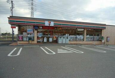 セブンイレブン西尾巨海町店