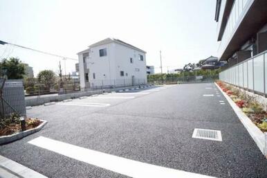 敷地内駐車場（空きをご確認下さい）