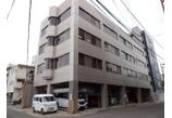 情報提供会社