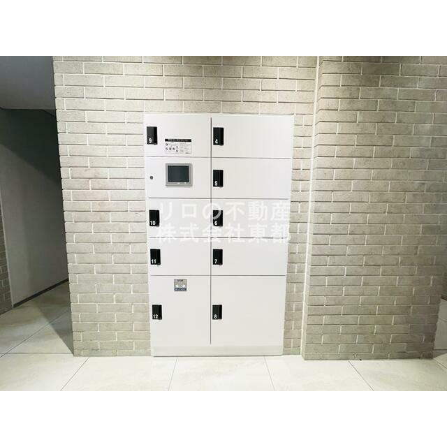 通販の受け取りも楽々な宅配BOX付きです♪