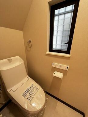 「トイレ」1階トイレ、LIXILのトイレ新品交換済み