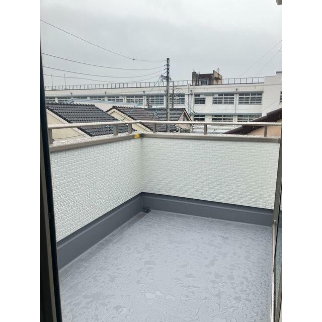 部屋の外と中をつなぐバルコニー、使い方自在！（3号棟）