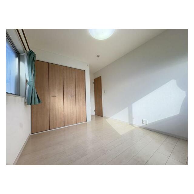 子供部屋にもちょうど良い大きさのお部屋です。