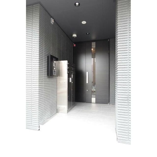 エントランスをくぐると我が家です☆