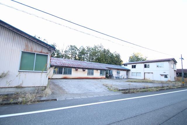 commercial 西山町坂田