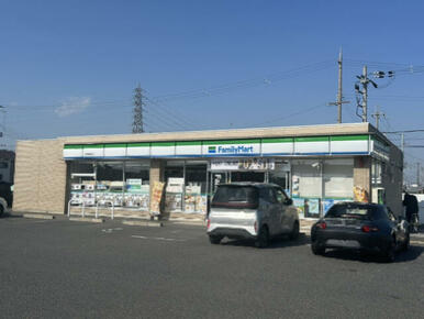 ファミリーマート野州冨波店