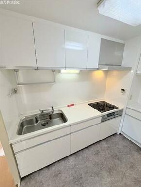 システムキッチン交換済