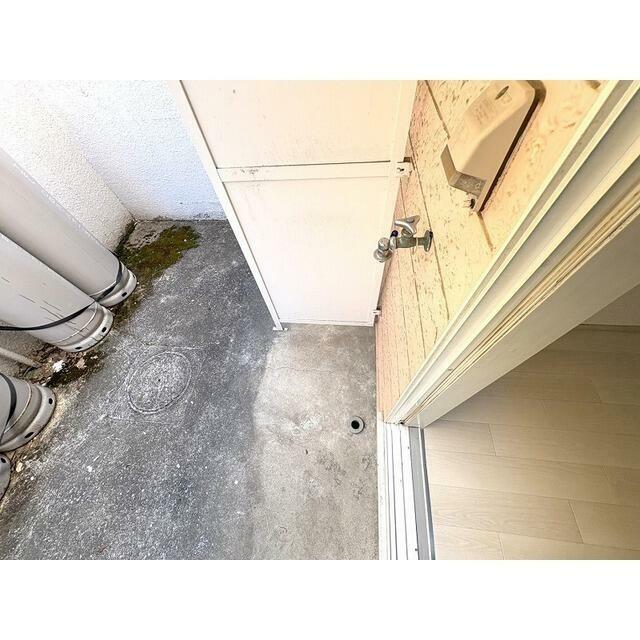 室外洗濯機置き場