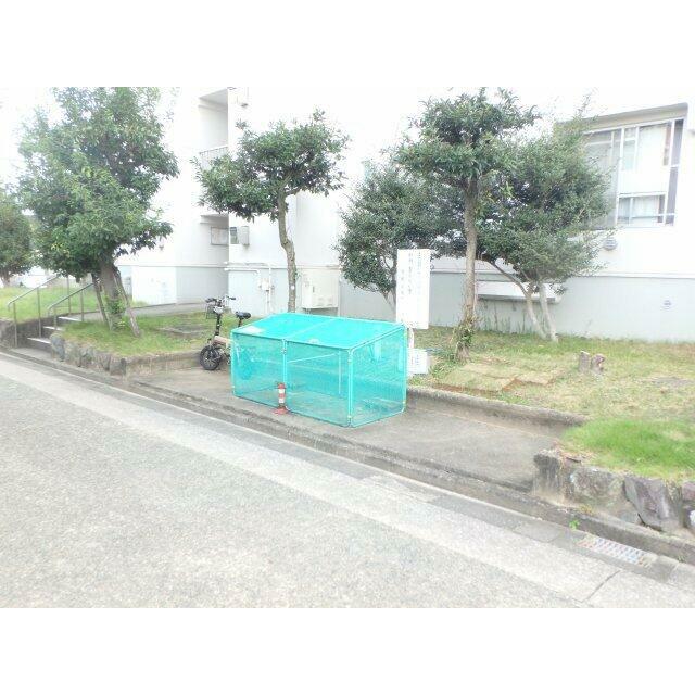 ゴミステーション