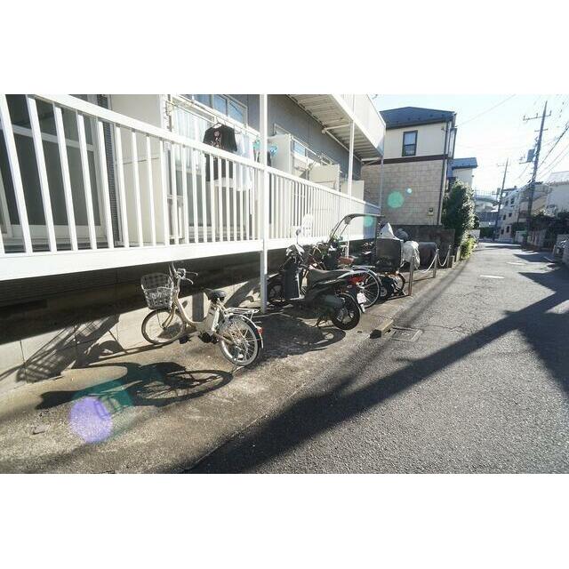 駐輪場、バイク置き場あり