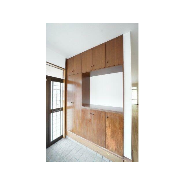 既存の靴棚を再利用！大容量の靴棚となっています。