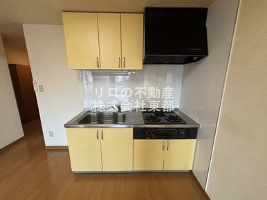 上下に収納あり！使い勝手の良いキッチンです！！