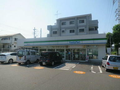 ファミリーマート