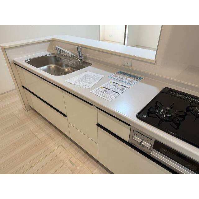 コンロ数が増えると手の込んだ料理に思わずチャレンジしてみたくなる！？（5号棟）