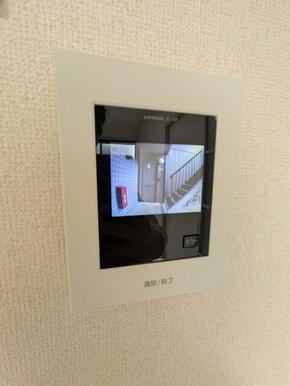 安心のTVモニタ付きドアホン