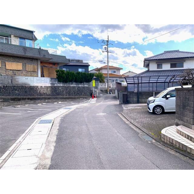 東側道路