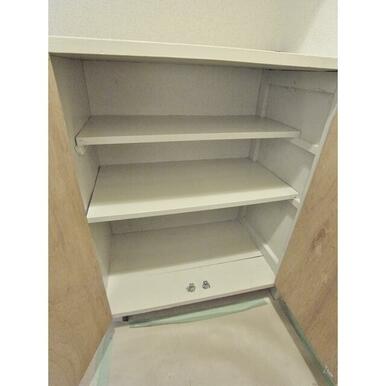 玄関収納です