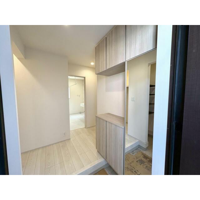 【1号棟】玄関