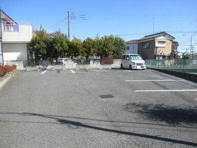 敷地内駐車場　空アリ