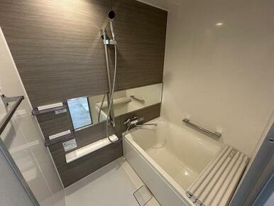 ユニットバスは新品交換をおこないました