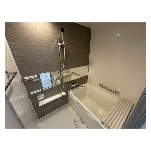 ユニットバスは新品交換をおこないました