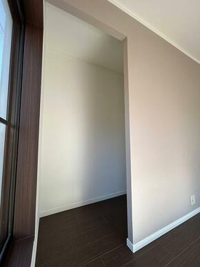 リビングには収納スペース付き