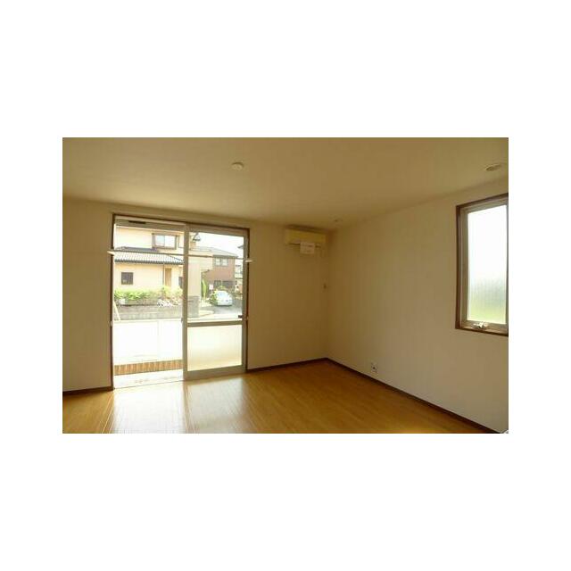 【ＬＤＫ１２．９帖】素朴な味わいでリラックスムードを引き出すしつらえ。爽やかさのなかに、凛とした風…