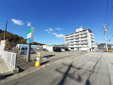 ファミリーマート 高知長浜店