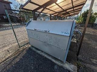 敷地内ゴミ捨て場