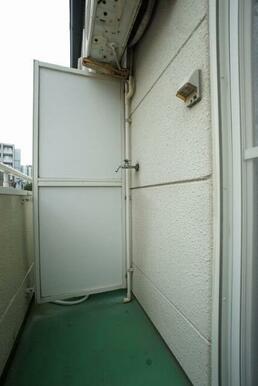 洗濯機置き場（ベランダ）