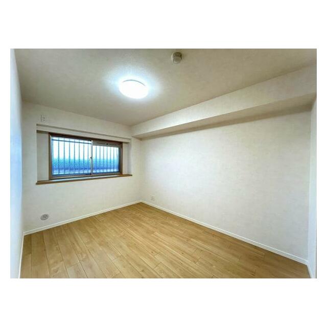 「北東洋室」エアコン設置可能物件です。