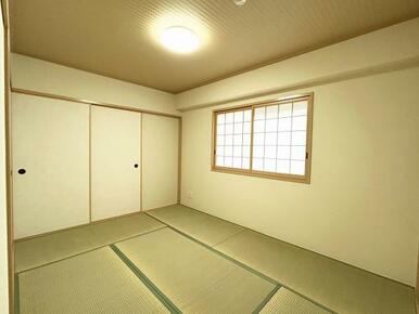 「和室」襖を開放しLDKをより広くご使用が可能です。