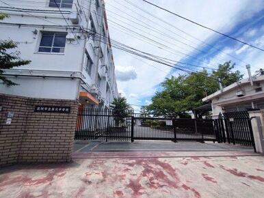 高槻市立第六中学校