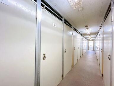 「トランクルーム」個別にございます。