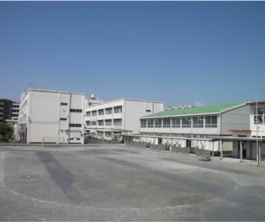 横浜市立瀬谷小学校