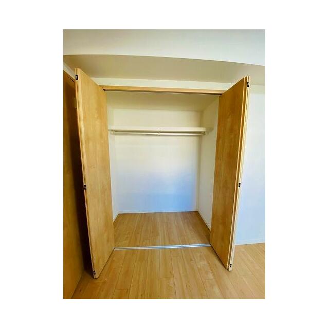 「北西側洋室」クローゼット開